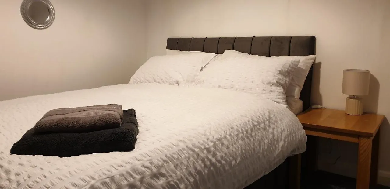 Comfort Stay Rooms Brighton Homestay